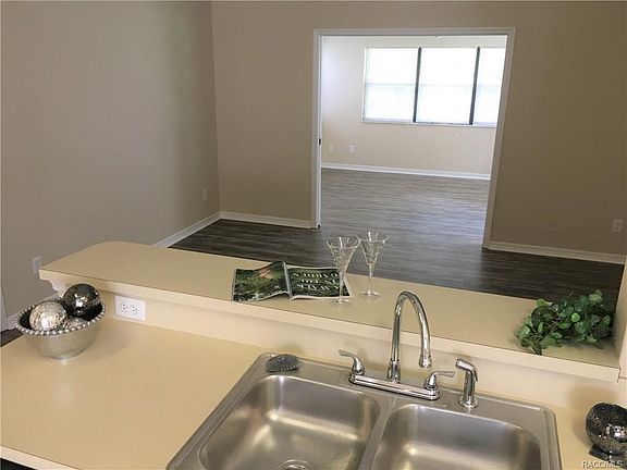 5th image of 6331 W Lexington Dr