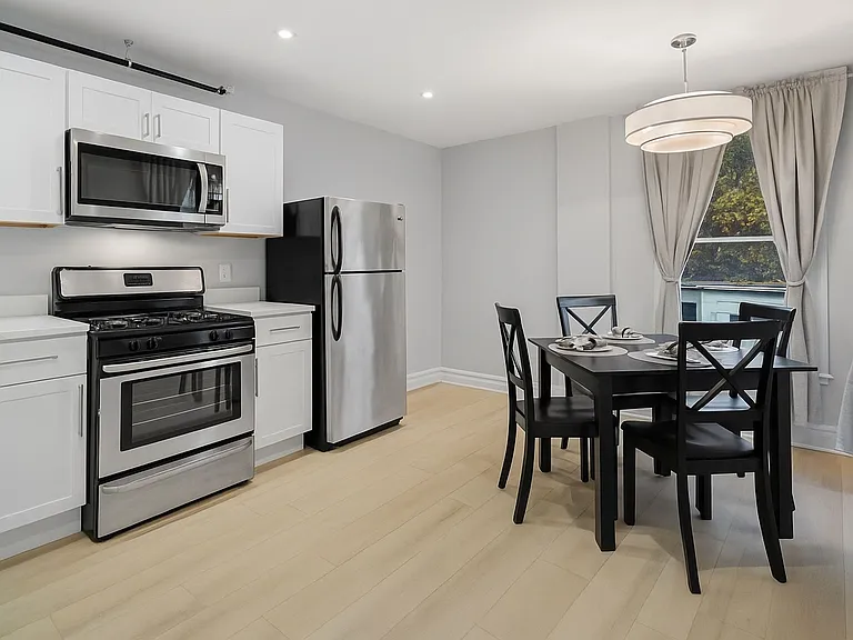 Quarry St. Apartments — Photo 12