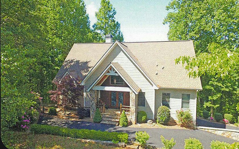 1st image of 302 Overlook Dr