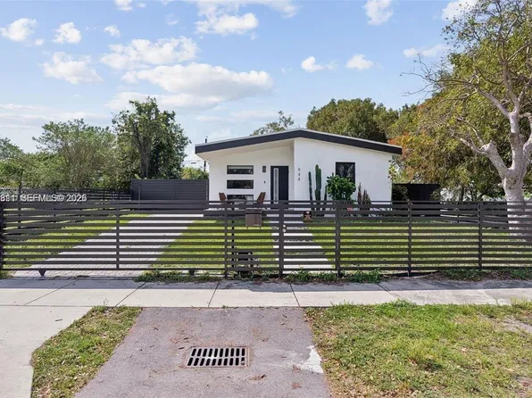 944 NW 64th St, Miami, FL 33150