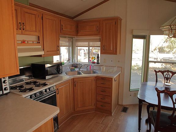 3rd image of 10195 S Houghton Rd #89