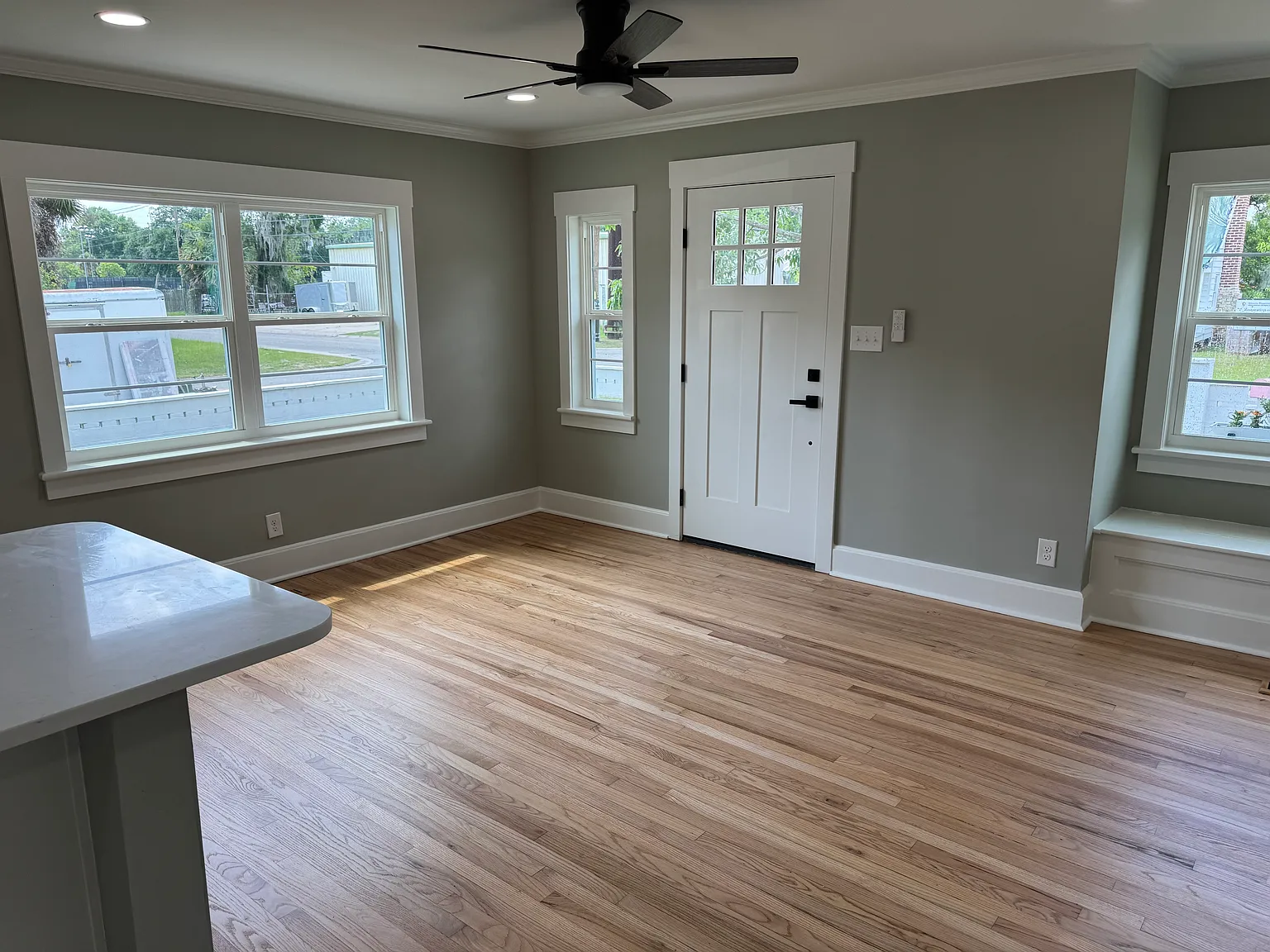 2 bed, 926 sqft, $1,800 — Photo 4