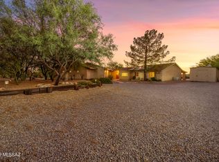 9065 N Shadow Mountain Dr, Oro Valley, AZ 85704