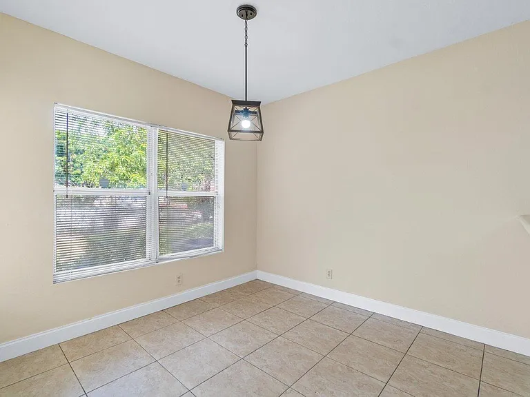 809 Talia Cir #809 — Photo 7