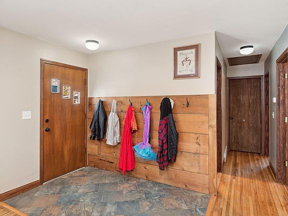2nd image of 703 13th St NE
