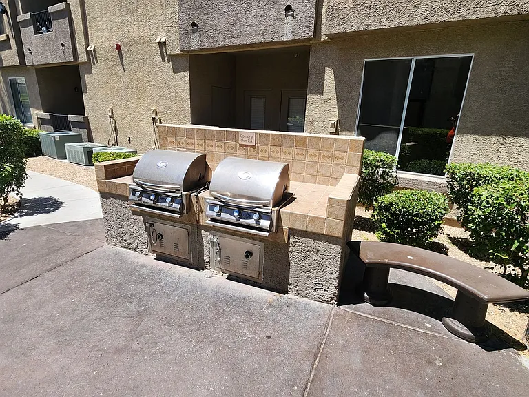 4400 S Jones Blvd #1041 — Photo 8