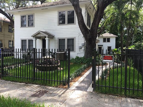 4th image of 743 NW 9th Ave #1