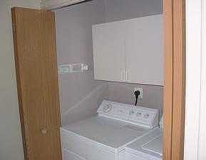 1st floor laundry area