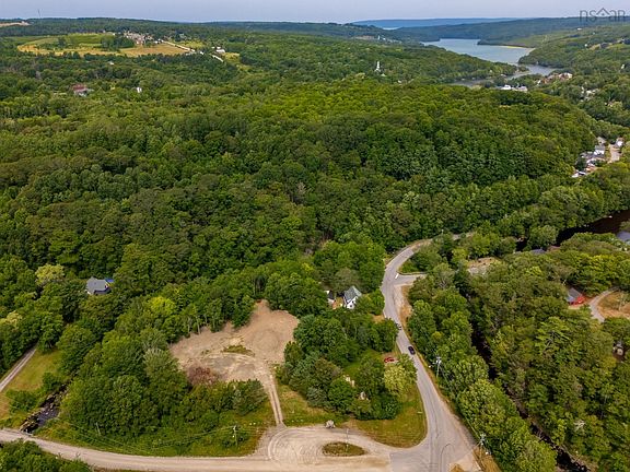 2nd image of 1438 River Rd