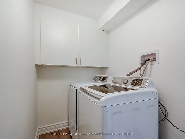 277 Mississaga St #LOWER — Photo 28