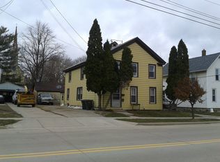 313 E Racine St, Jefferson, WI 53549