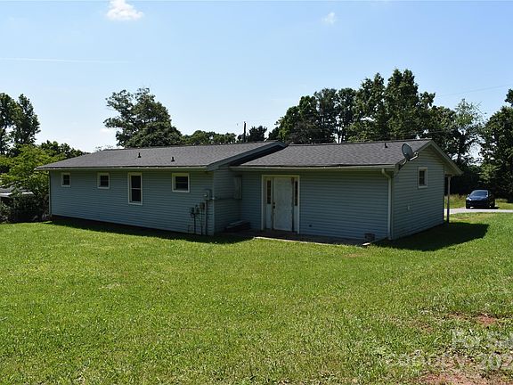 4th image of 1922 Marigold Ln
