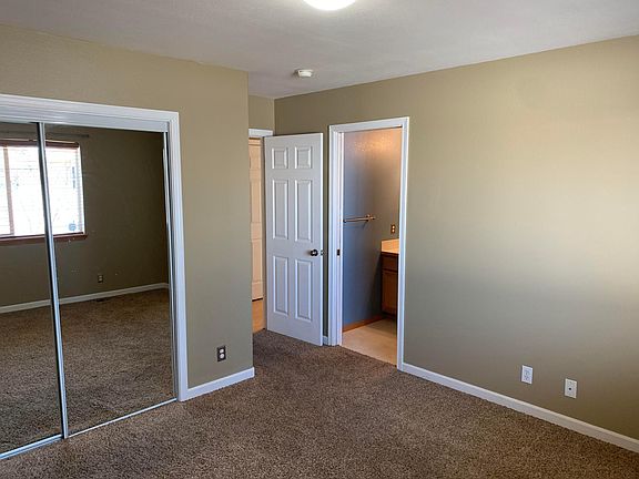 5th image of 843 N Doryport Ct