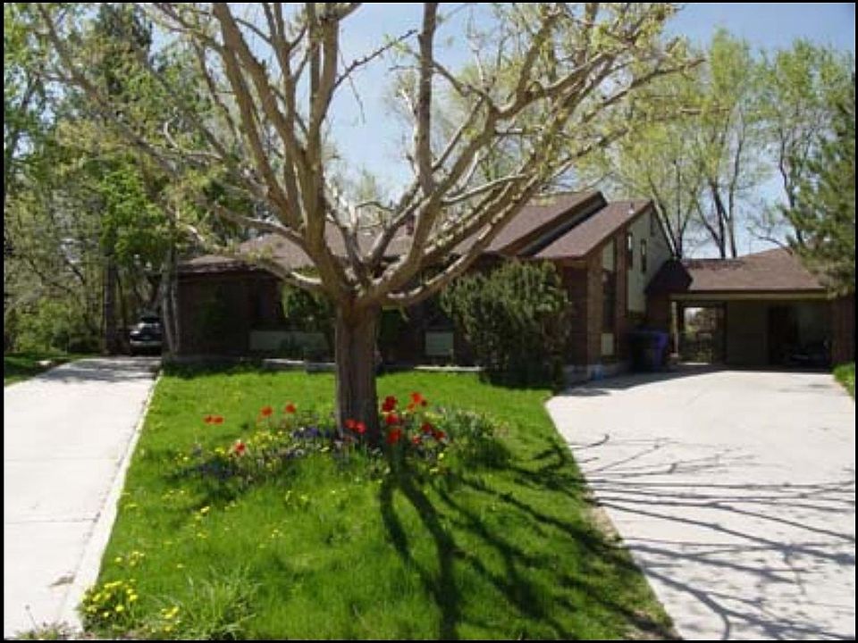 1st image of 2072 E Donegal Cir