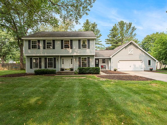 2nd image of 7693 Candlewood Dr SE