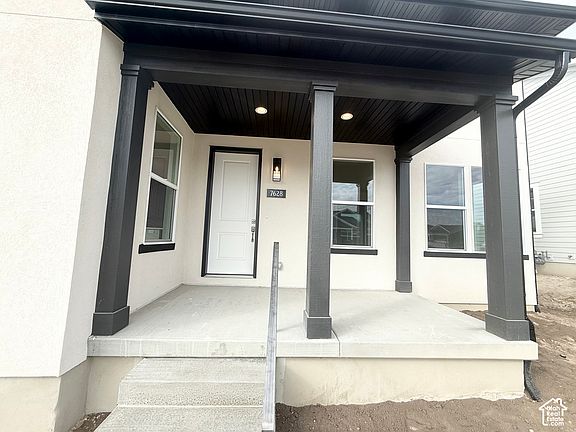 4th image of 7628 S Clipper Rd W #303