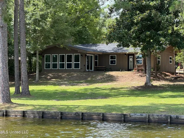 6 Dogwood Ln, Perkinston, MS 39573
