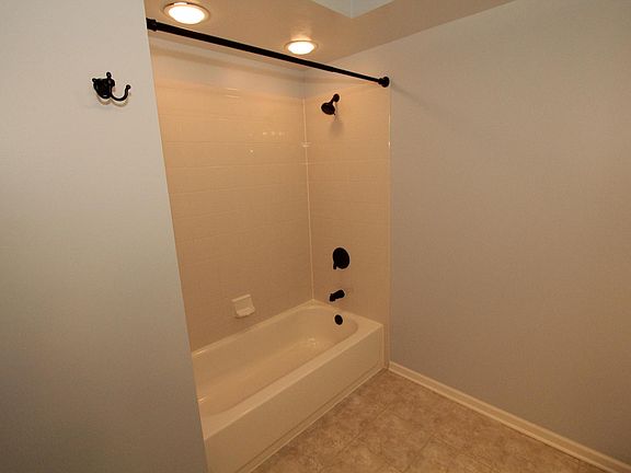 3rd image of 8747 W Bryn Mawr Ave APT 401