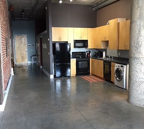 4th image of 1601-1609 Washington Ave #211