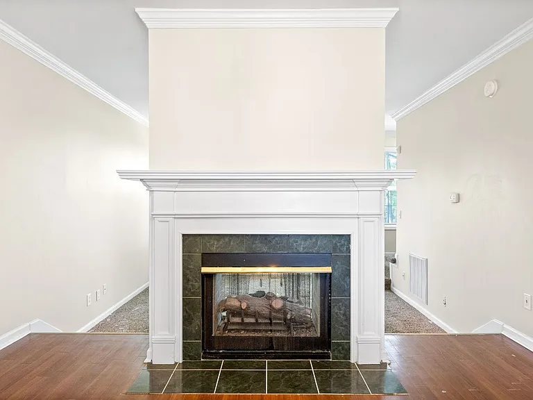 Jockey Drive-3822 — Photo 10