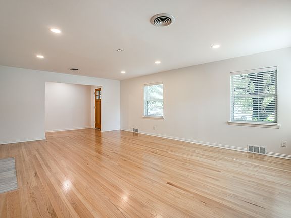 5th image of 5831 Elderwood Dr