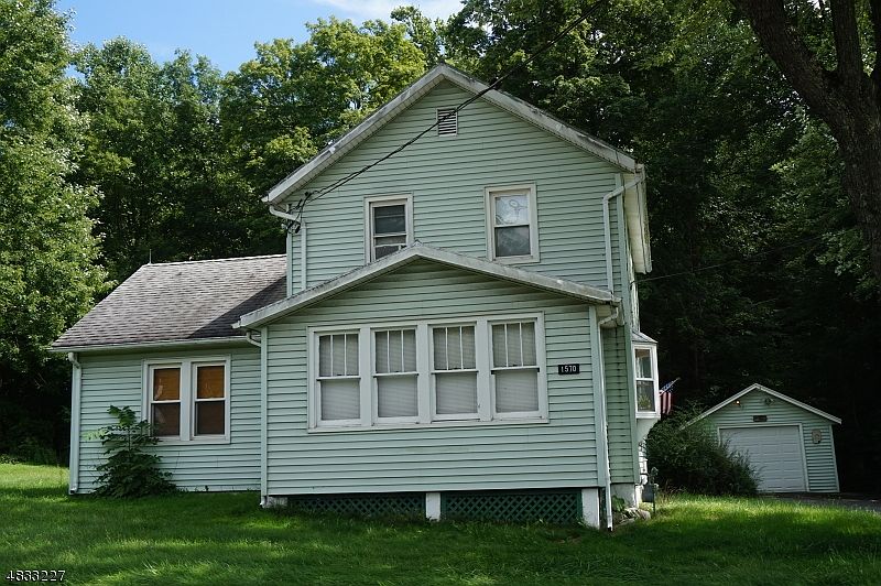 1st image of 1570 Glenwood Rd
