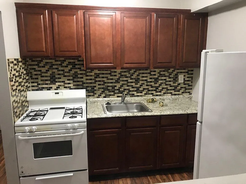 Liberty Heights Apartments (3701 Liberty Heights) — Photo 1