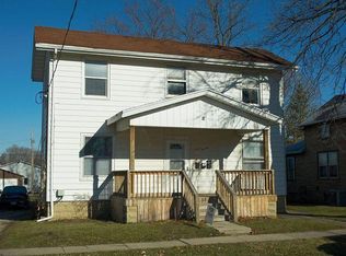 713 W Locust St APT 2, Bloomington, IL 61701