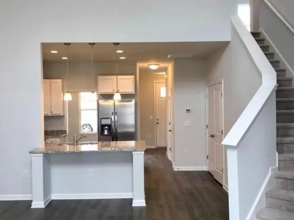 577 Orbison Dr, Wilmington, NC 28411