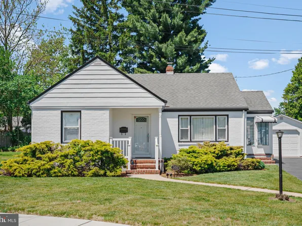 355 Agabiti Ct, Hamilton, NJ 08610