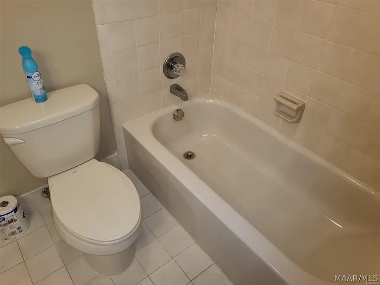 1516 Charleton Dr — Photo 19