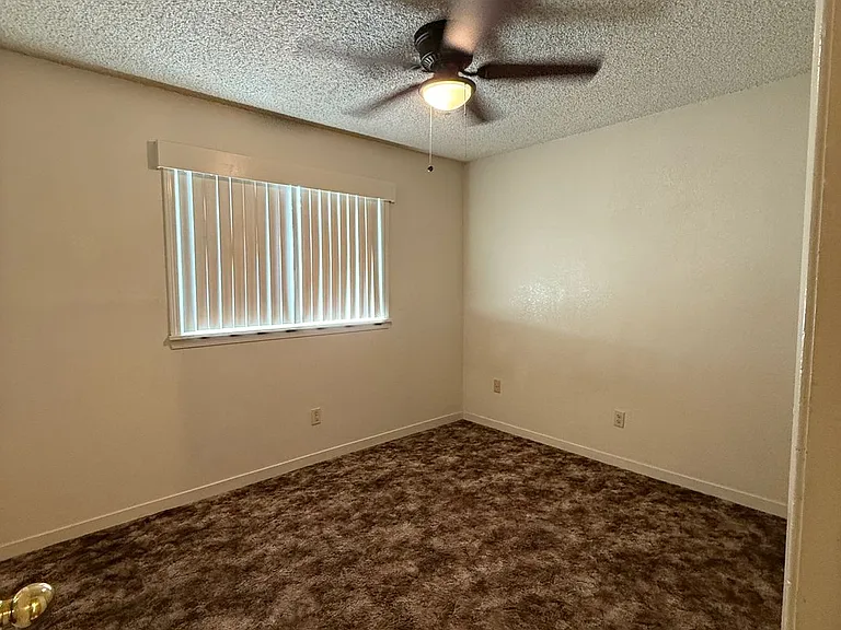 2512 Standiford Ave — Photo 8