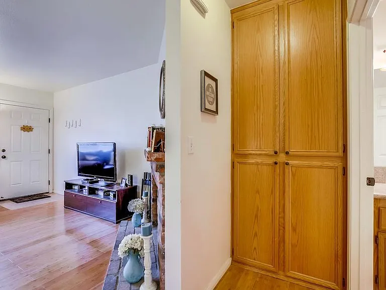 1949 Grand Ave #2 — Photo 15
