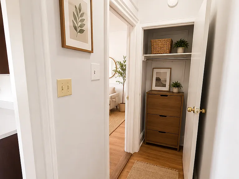 1068 Winthrop St #D5 — Photo 5