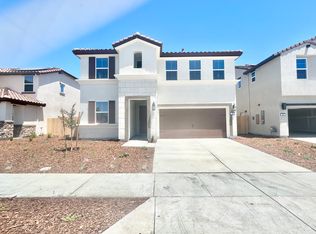 367 Glass Beach Dr, Lathrop, CA 95330