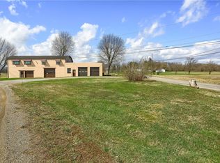 1215 Mount Jackson Rd, New Castle, PA 16102
