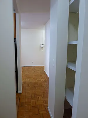 Rented by City & Suburban | media 21