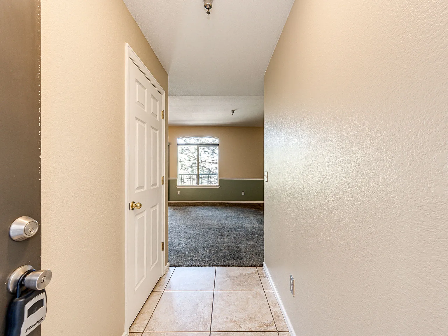 2575 S Syracuse Way #F203 - 1 — Photo 4