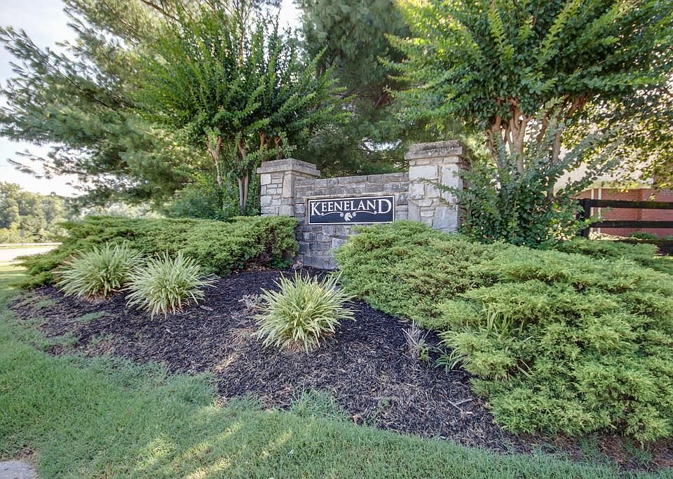 1st image of 1911 Turfland Dr