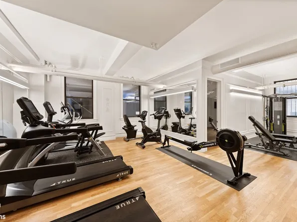 395 Riverside Drive image 6 of 6