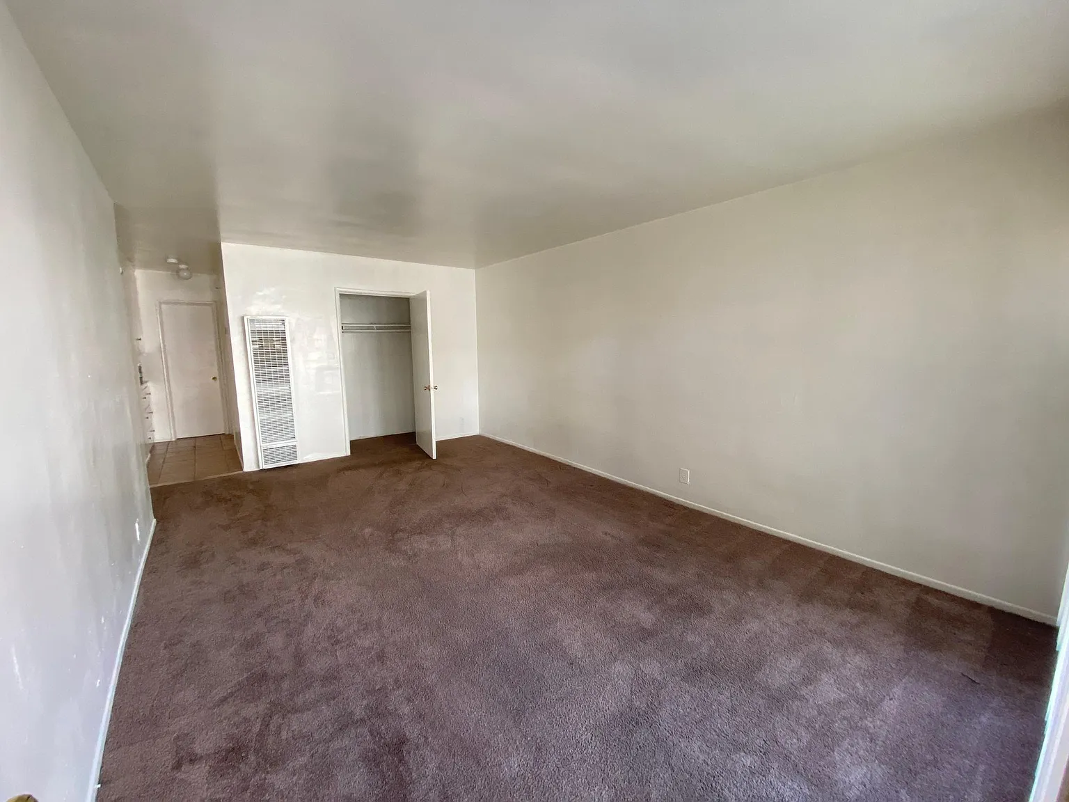 4018 Palmwood Dr — Photo 2