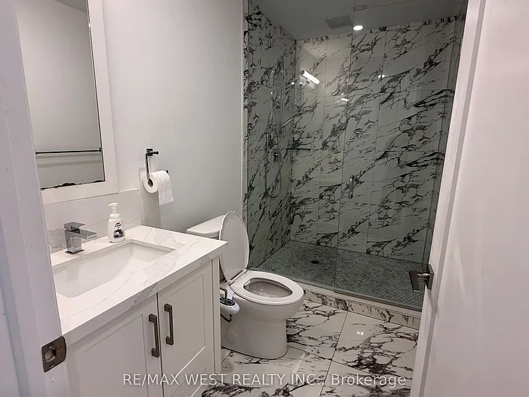 21 Antonio Ct #LOWER — Photo 11