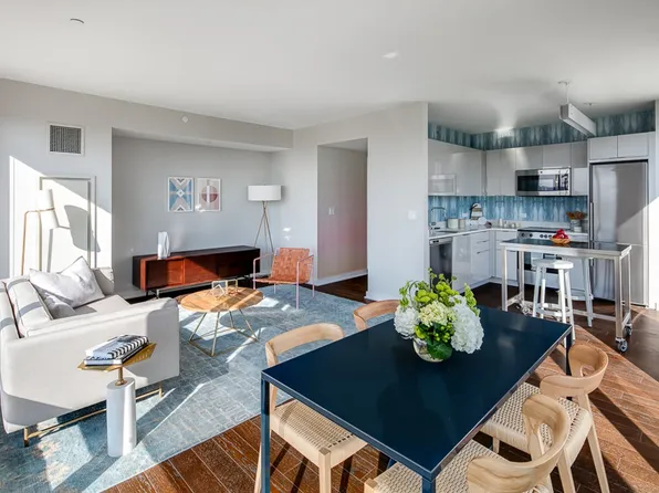 400 West 113th Street image 2 of 31