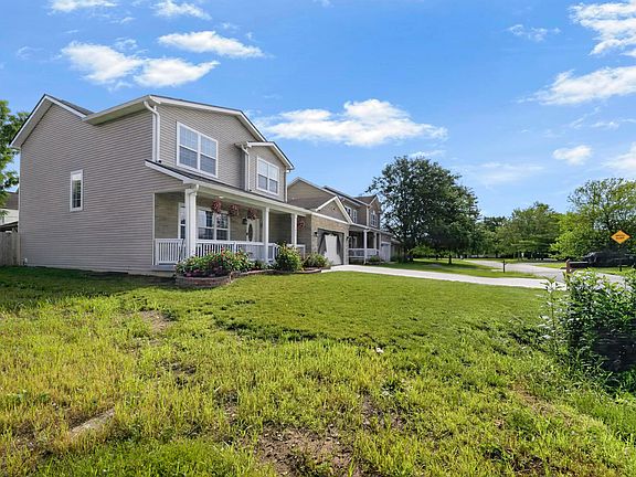 5th image of 2444 Kilbourne Ave
