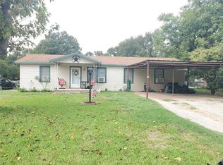 109 Corbin Ln, Azle, TX 76020