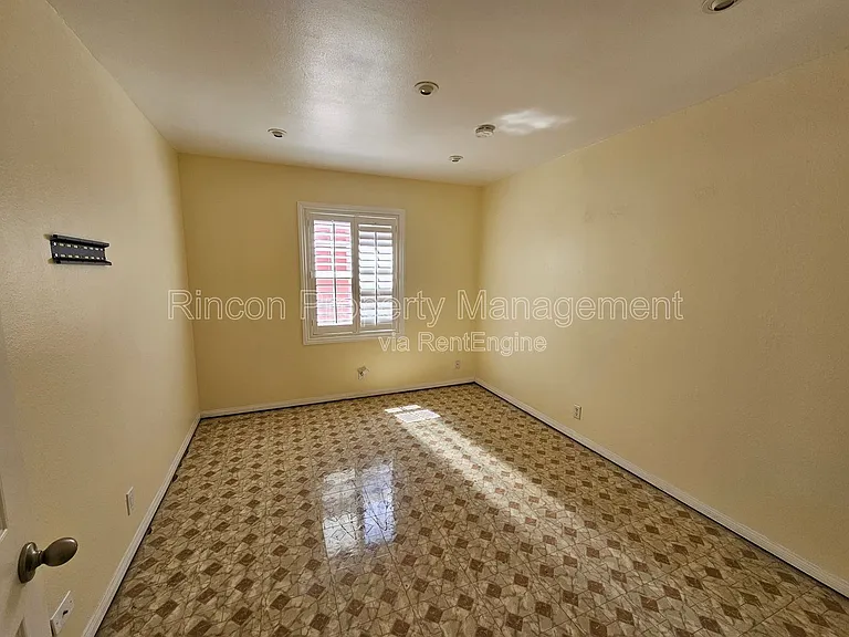 2632 Captains Ave — Photo 13
