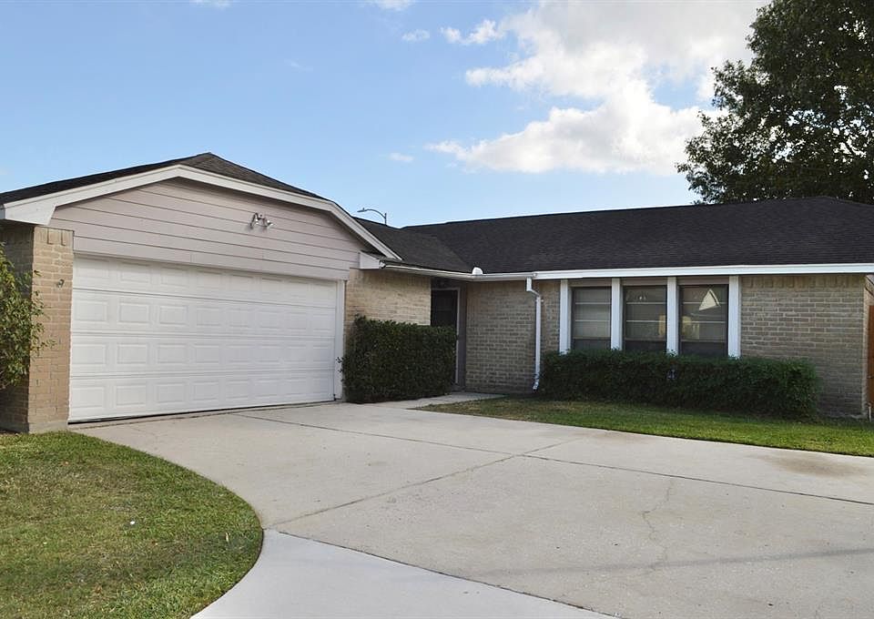 1st image of 2734 Kings Canyon Ct