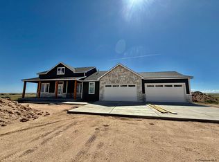 1811 Wineglass Rd, Cheyenne, WY 82009