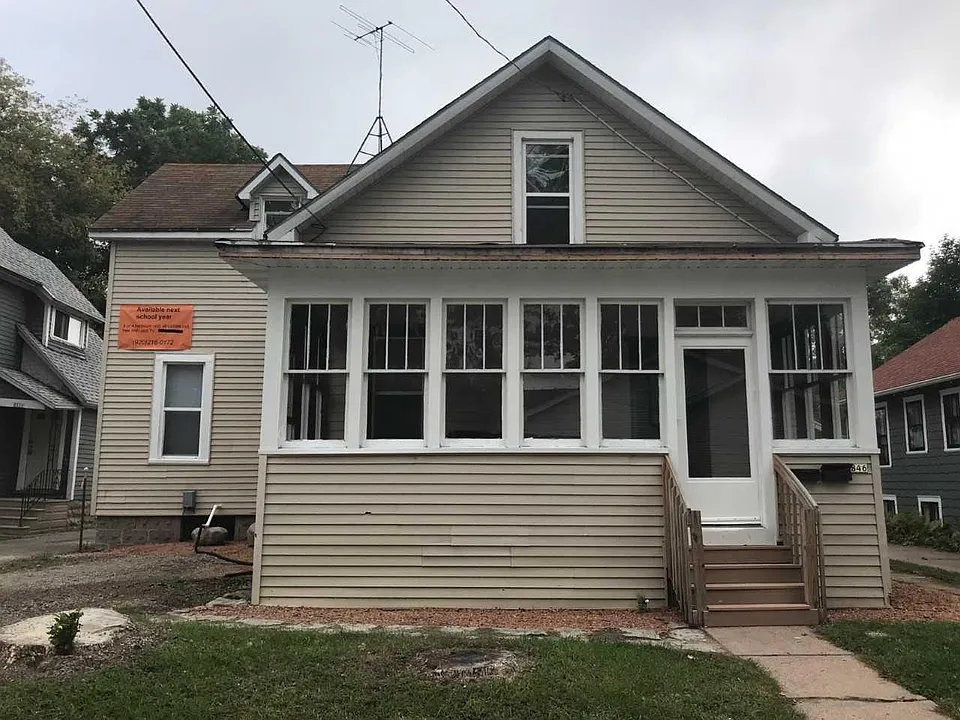 Street View, note front porch just remodeled and great place