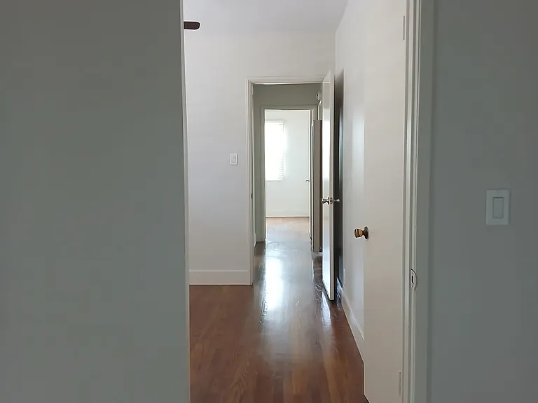 10903 Flory St — Photo 6